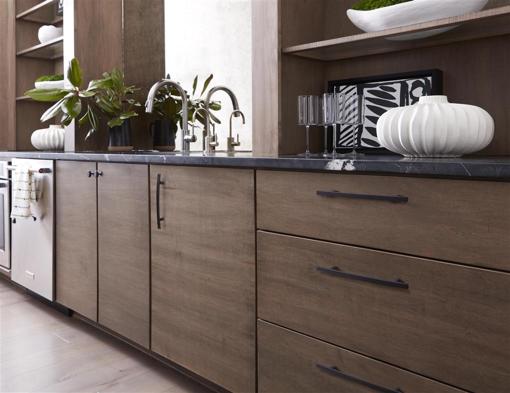 Cyprus Cabinet Pull