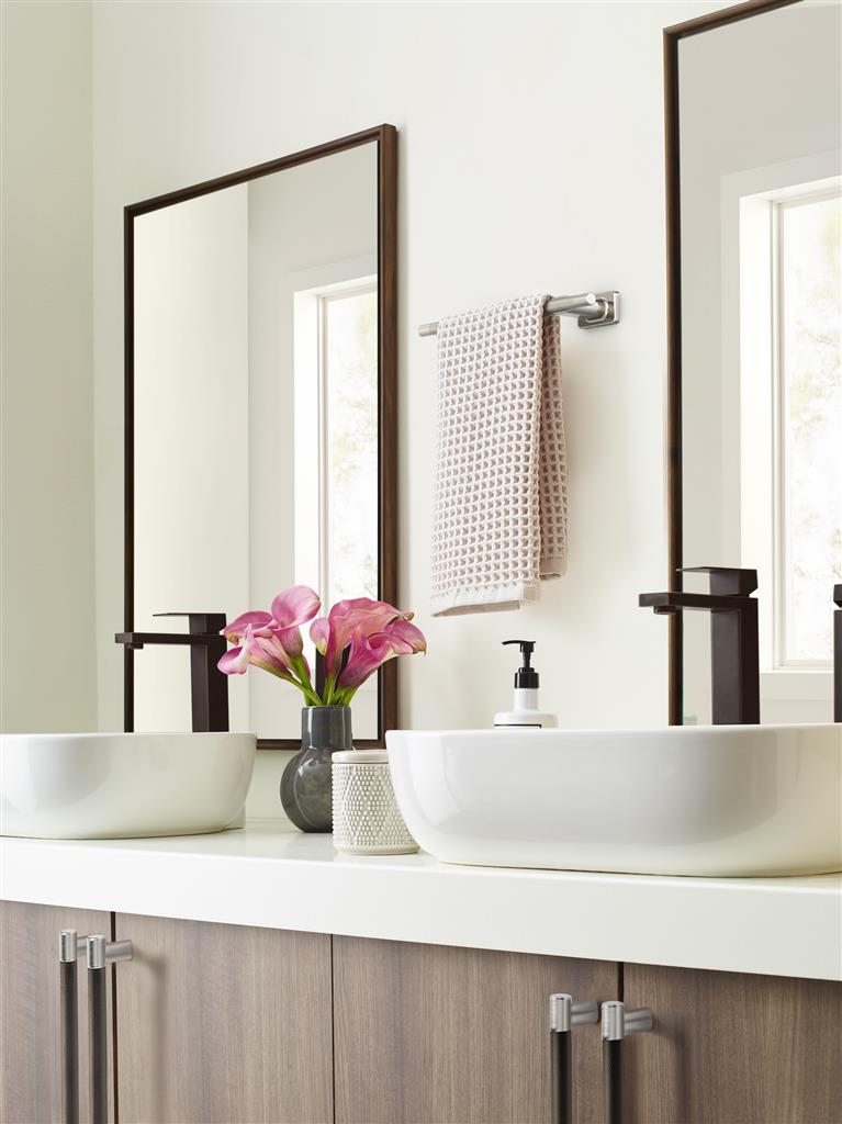 Bronx Towel Bar