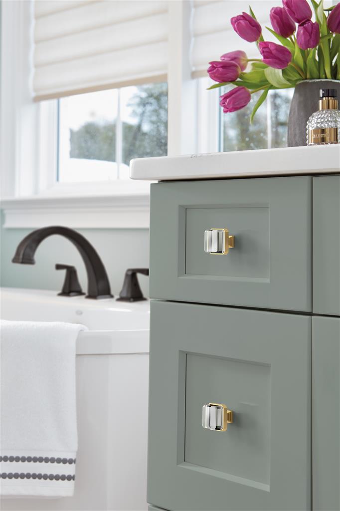 Glacio Premium Square Cabinet Knob