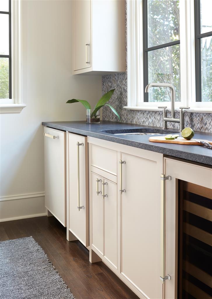 Overton Cabinet Pull