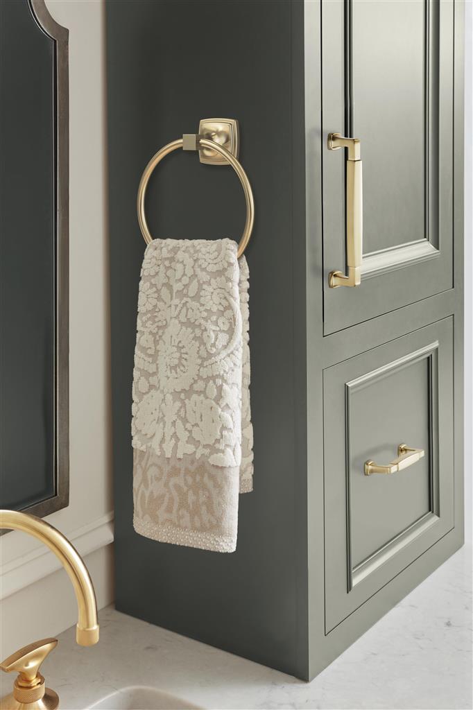 Stature Cabinet Pull