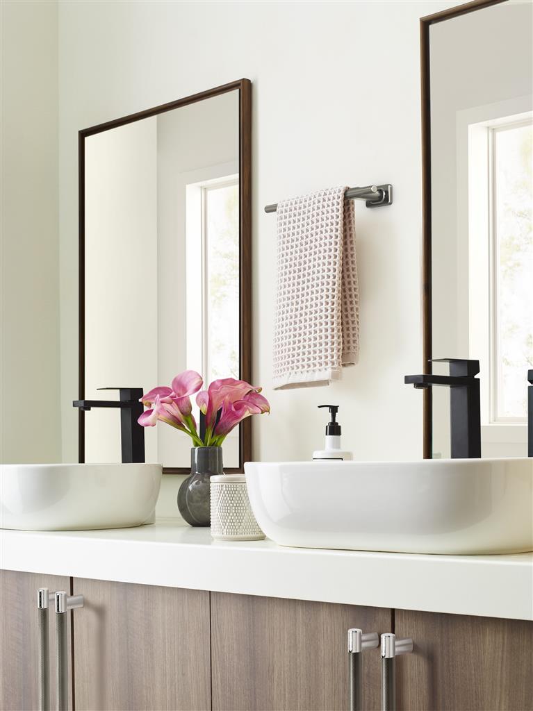 Bronx Towel Bar
