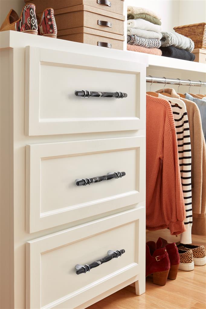 Carrione™ Cabinet Pull