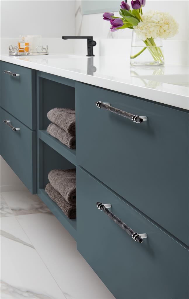 Carrione™ Cabinet Pull