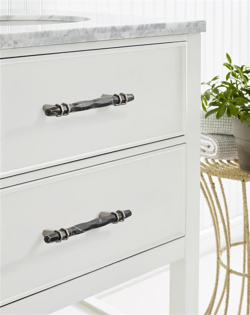Carrione™ Cabinet Pull