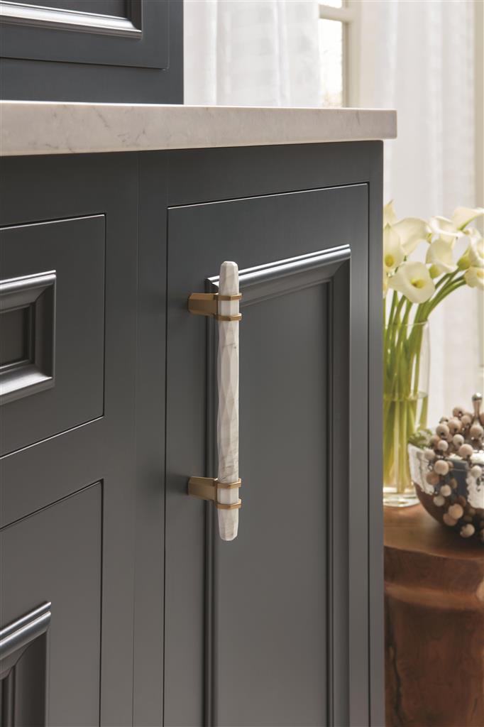 Carrione™ Cabinet Pull