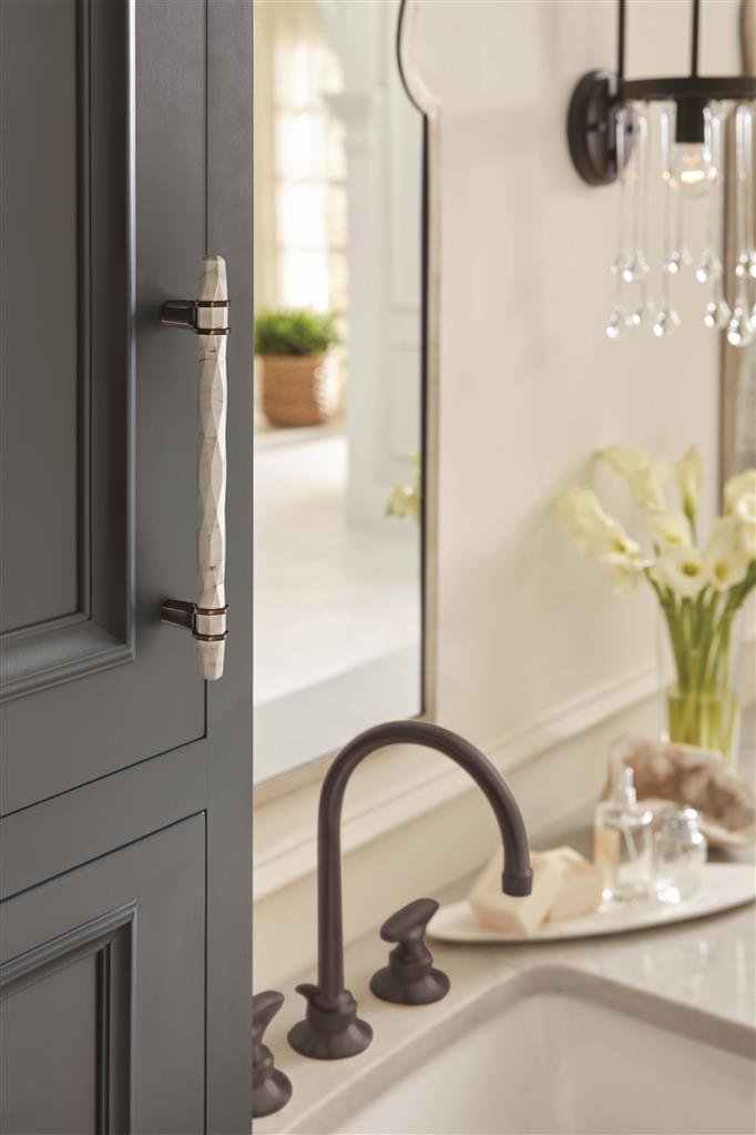 Carrione™ Cabinet Pull