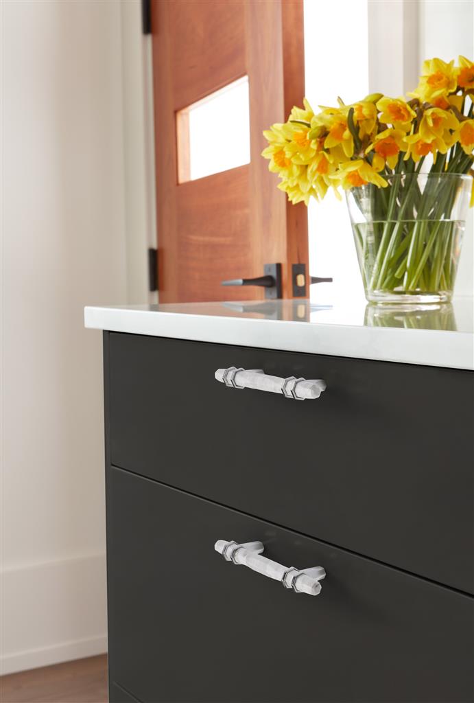 Carrione™ Cabinet Pull