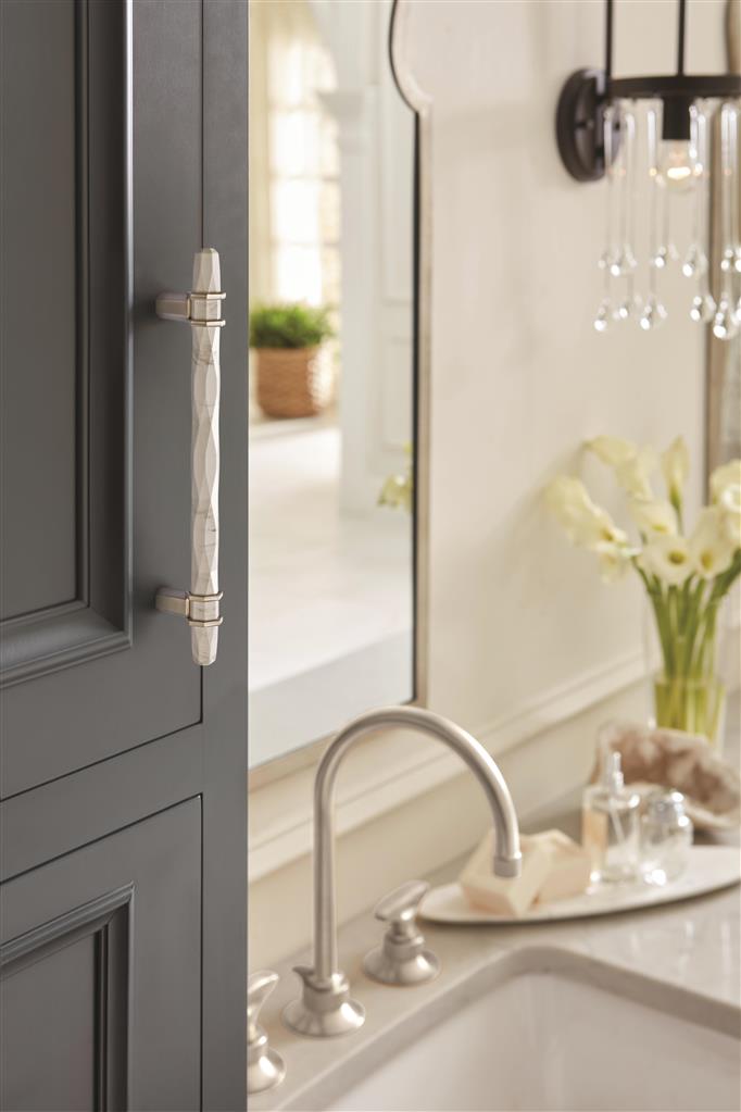 Carrione™ Cabinet Pull