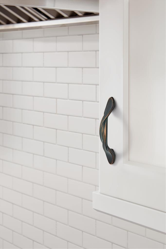 Intertwine Cabinet Pull