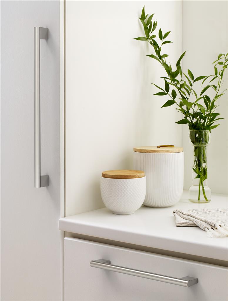 Versa Appliance Pull | Amerock