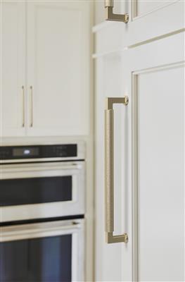 Balata Cabinet Pull