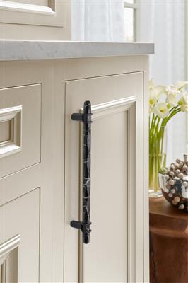 Carrione™ Cabinet Pull