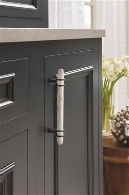 Carrione™ Cabinet Pull