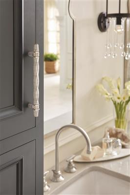 Carrione™ Cabinet Pull