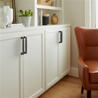 Stature Cabinet Pull