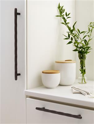 St. Vincent Appliance Pull | Amerock