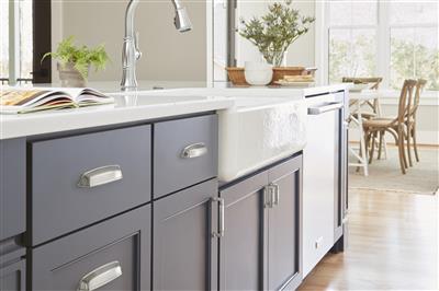 Stature Cabinet Pull